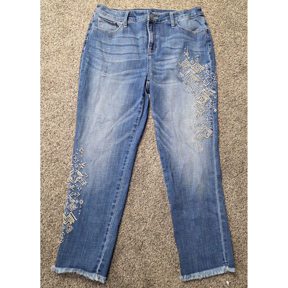 Chico's Girlfriend Slim Leg Ankle Jeans Size 1.5 (8/10) Blue Floral Embroidered